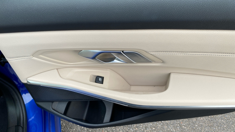 BMW 3 Series 330e M Sport 4dr Step Auto Saloon